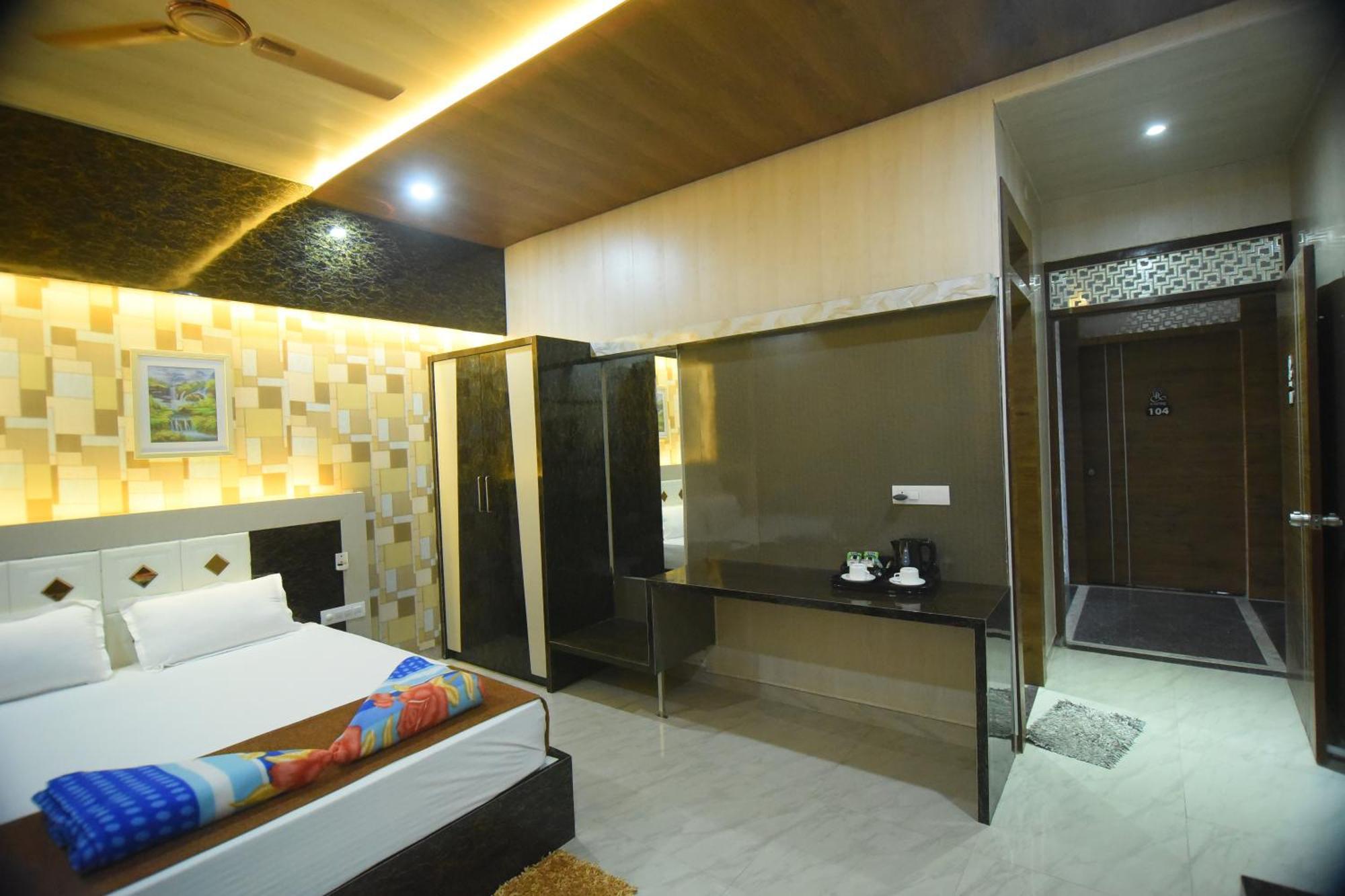 R Empire Revtree Hotel Davanagere Exterior photo