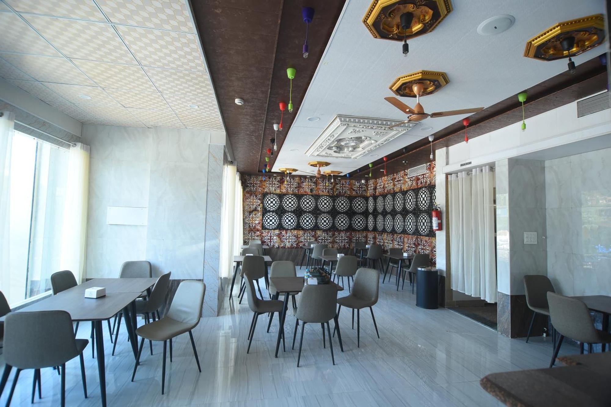R Empire Revtree Hotel Davanagere Exterior photo