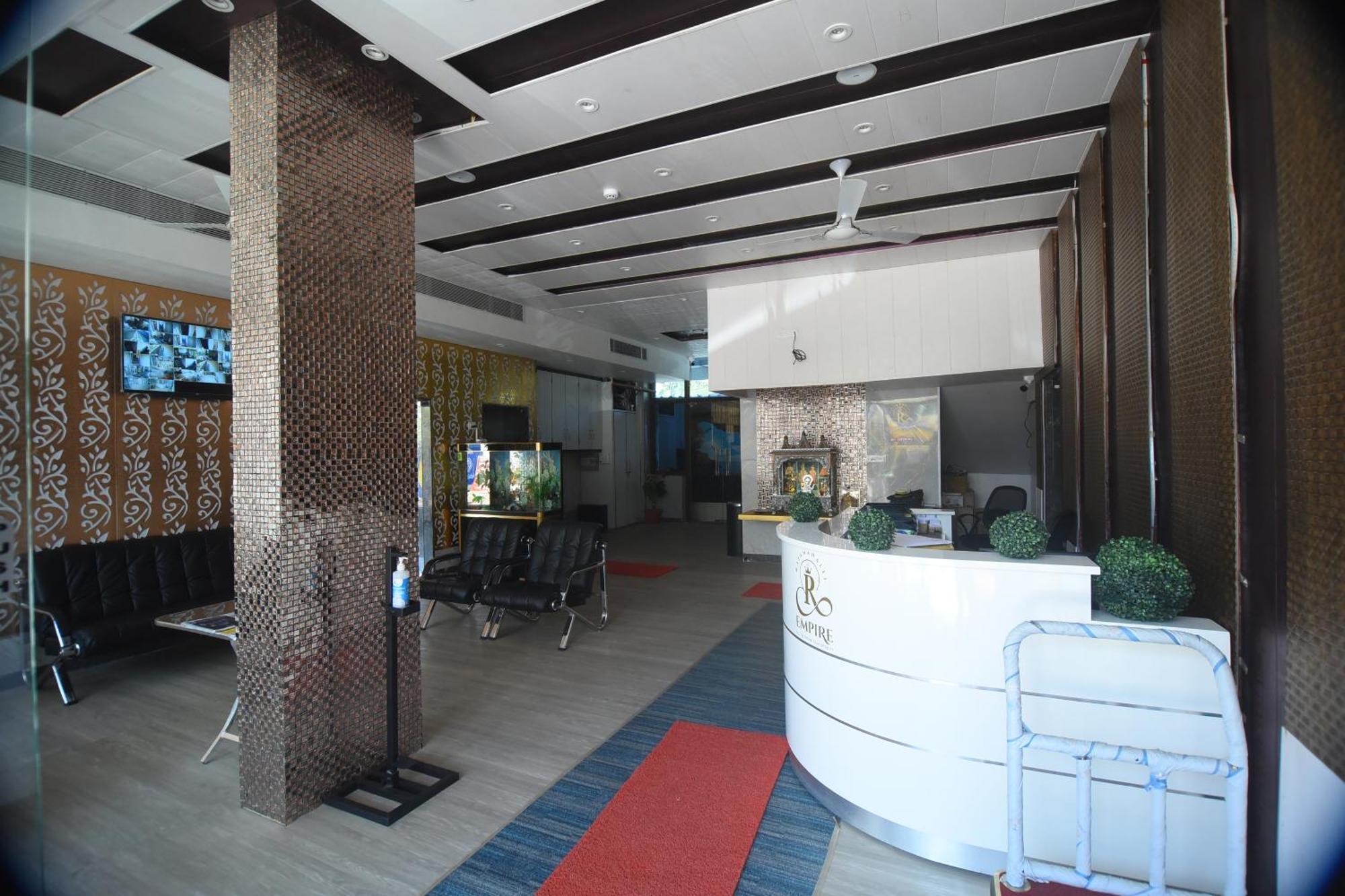 R Empire Revtree Hotel Davanagere Exterior photo