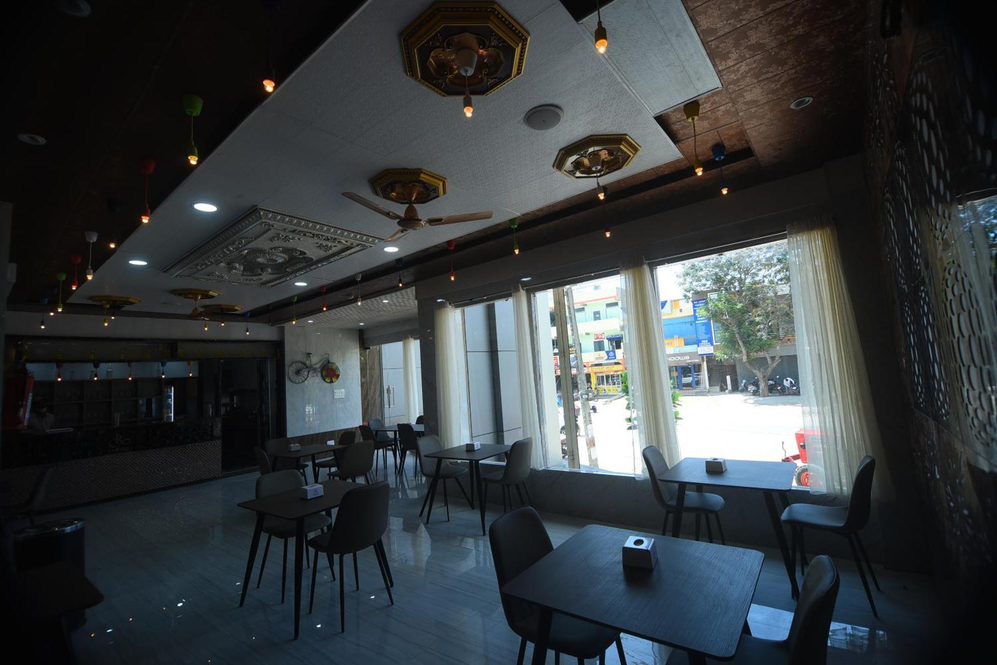 R Empire Revtree Hotel Davanagere Exterior photo