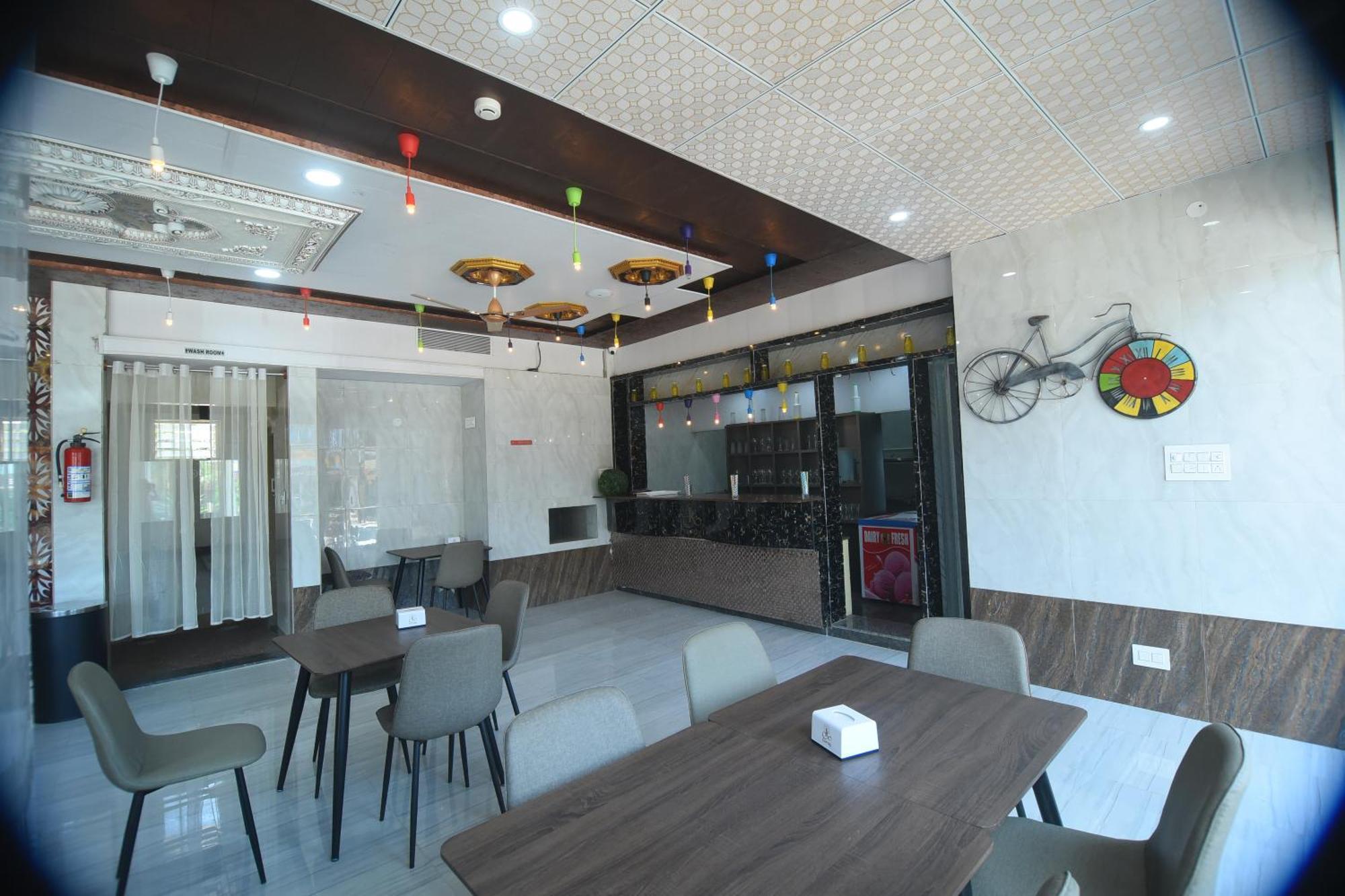 R Empire Revtree Hotel Davanagere Exterior photo